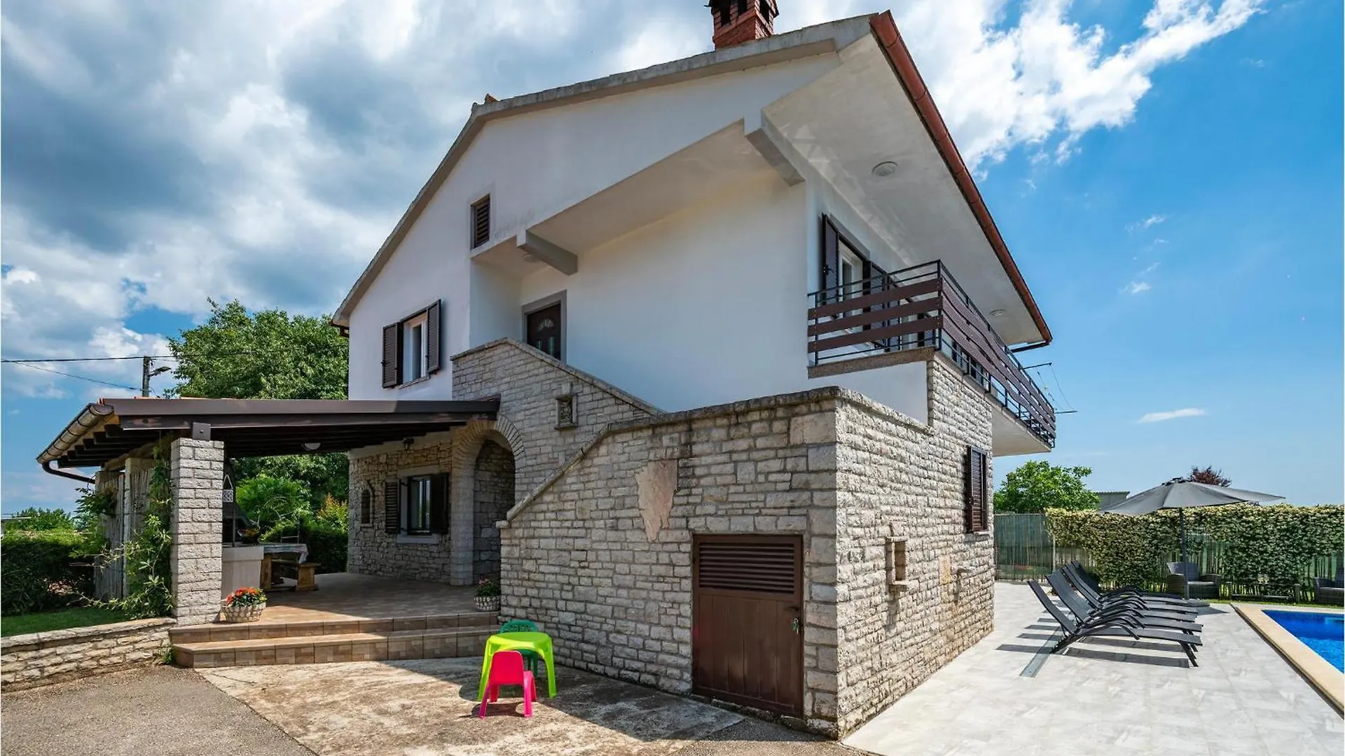 Amazing Home In Barban With Outdoor Swimming Pool Holiday home